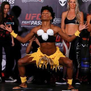 Angela Hill feet photo 16