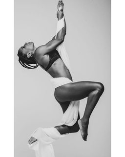 Angela Hill feet photo 13