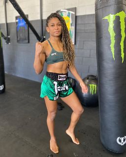 Angela Hill feet photo 6