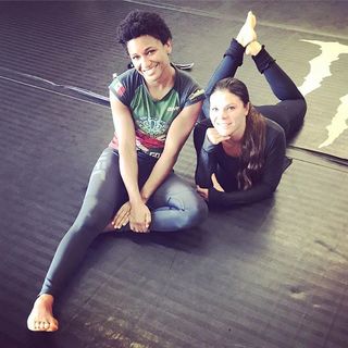 Angela Hill feet photo 16