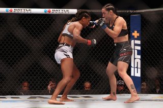 Angela Hill feet photo 20