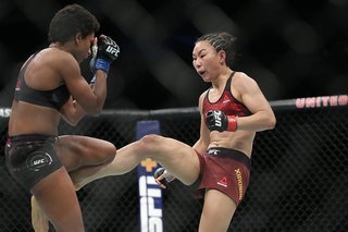 Angela Hill feet photo 9