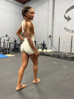 Angela Hill feet photo 1
