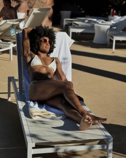 Angela Hill feet photo 15