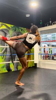 Angela Hill feet photo 12