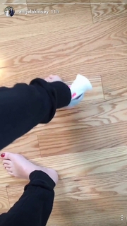 Angela Kinsey feet photo thumbnail