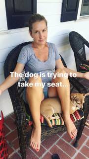 Angela Kinsey feet photo thumbnail