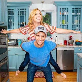 Angela Kinsey feet photo thumbnail