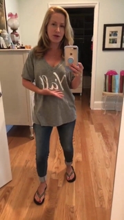 Angela Kinsey feet photo thumbnail