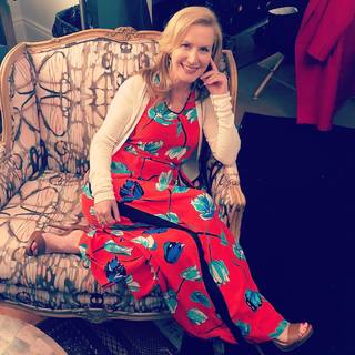 Angela Kinsey feet photo thumbnail