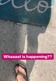 Angela Kinsey feet photo thumbnail
