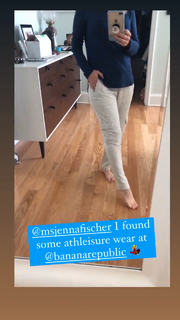 Angela Kinsey feet photo thumbnail