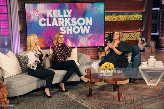 Angela Kinsey feet photo thumbnail
