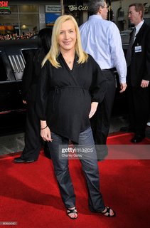 Angela Kinsey feet photo thumbnail