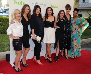 Angela Kinsey feet photo thumbnail