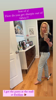 Angela Kinsey feet photo thumbnail