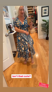 Angela Kinsey feet photo thumbnail