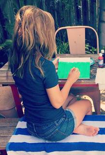 Angela Kinsey feet photo thumbnail