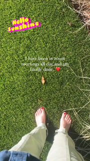 Angela Kinsey feet photo thumbnail