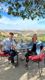 Angela Kinsey feet photo thumbnail