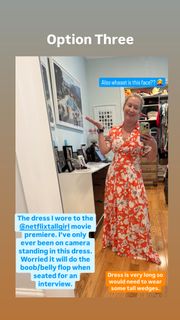 Angela Kinsey feet photo thumbnail