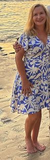 Angela Kinsey feet photo thumbnail