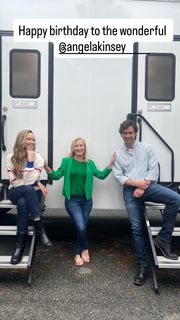 Angela Kinsey feet photo thumbnail