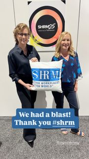 Angela Kinsey feet photo thumbnail