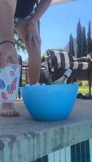 Angela Kinsey feet photo thumbnail