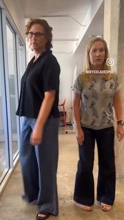 Angela Kinsey feet photo thumbnail