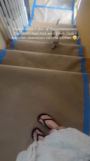 Angela Kinsey feet photo 1
