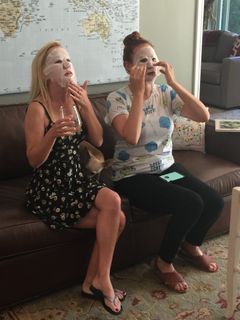 Angela Kinsey feet photo 14