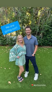 Angela Kinsey feet photo 1