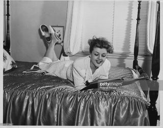 Angela Lansbury feet photo 12