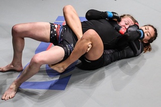 Angela Lee feet photo 19