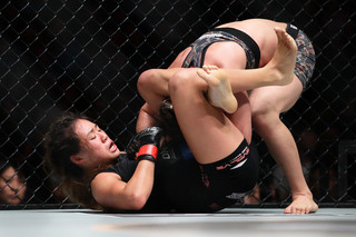 Angela Lee feet photo 16