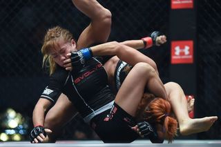 Angela Lee feet photo 14
