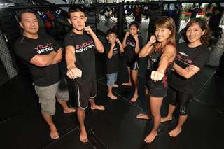 Angela Lee feet photo 5