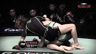 Angela Lee feet photo 14