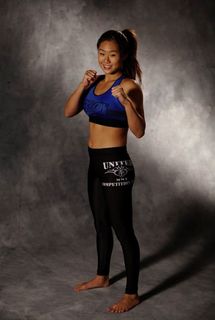 Angela Lee feet photo 13
