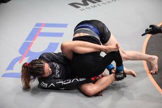 Angela Lee feet photo 14