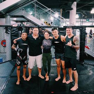 Angela Lee feet photo 9