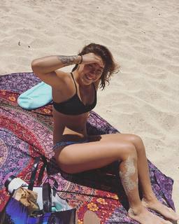 Angela Lee feet photo 5