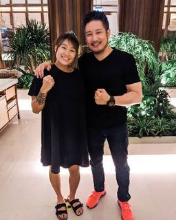 Angela Lee feet photo 2
