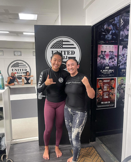 Angela Lee feet photo 11