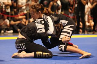 Angela Lee feet photo 1