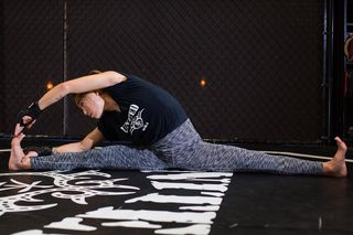 Angela Lee feet photo 6