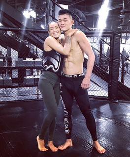 Angela Lee feet photo 18