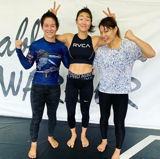 Angela Lee feet photo 15