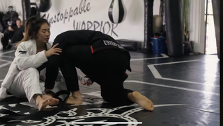 Angela Lee feet photo 8